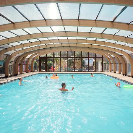Camping Rcn Le Moulin De La Pique Belves Exterior photo