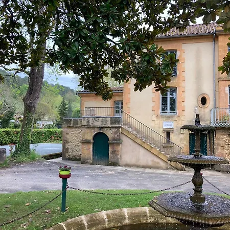 Camping Rcn Le Moulin De La Pique Belves Exterior photo